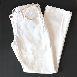 Low-rise Goldsign white "Envy" straight leg jeans